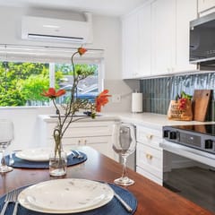 Modern 1BR Designer's Oasis 1min to I-5, Costo