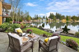 Lakeshore Serene Modern House, Dock, Billiard, Gym