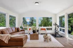 Modern Mountain View Getaway w, Huge Outdoor Space