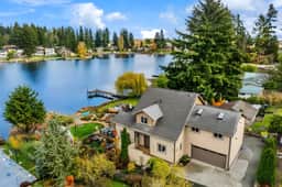 Serene Waterfront Escape w, Amazing View & Hot Tub