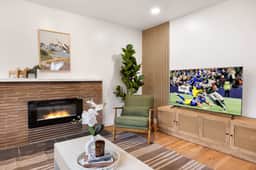 Spacious 2BR Home, Near UW, Parks & Station - Image 2