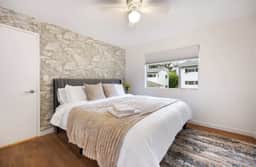 Spacious 2BR Home, Near UW, Parks & Station