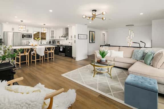 Brand New Designer High-End 4BR Retreat - Image 1