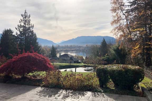 Elegant 4400sf Villa w/ Lk. & Mt. view | Sammamish - Image 1