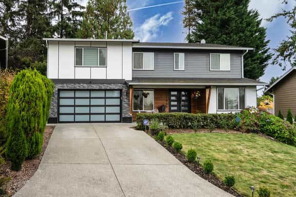 Kirkland Home with 2 Queen Beds - Totem Lake Village - Image 1