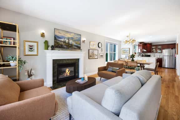 Queen Anne 3BR, Walk to SPU & Fremont Market - Image 1