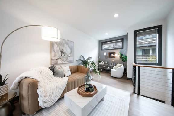 Queen Anne Modern Family Home Free Parking - SLU - Gym - Image 1