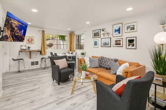 Cozy Getaway Yard Home - UW - Children Hospital - Image 1