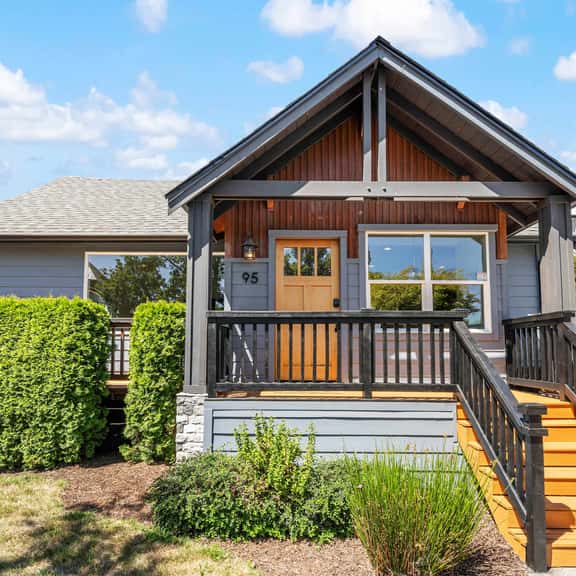 Modern 2BR in DT Renton, 3 AC, WS 95, Shop&Parks - Image 1