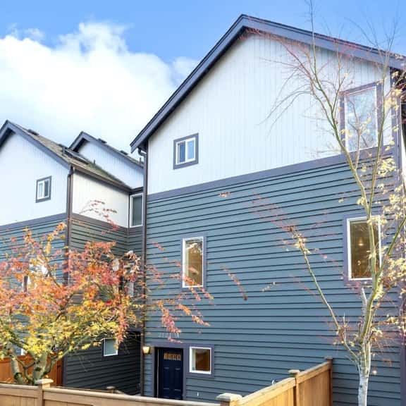 Prime Northgate Retreat near mall, I-5, Light Rail! - Image 1