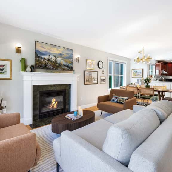 Queen Anne 3BR, Walk to SPU & Fremont Market - Image 1