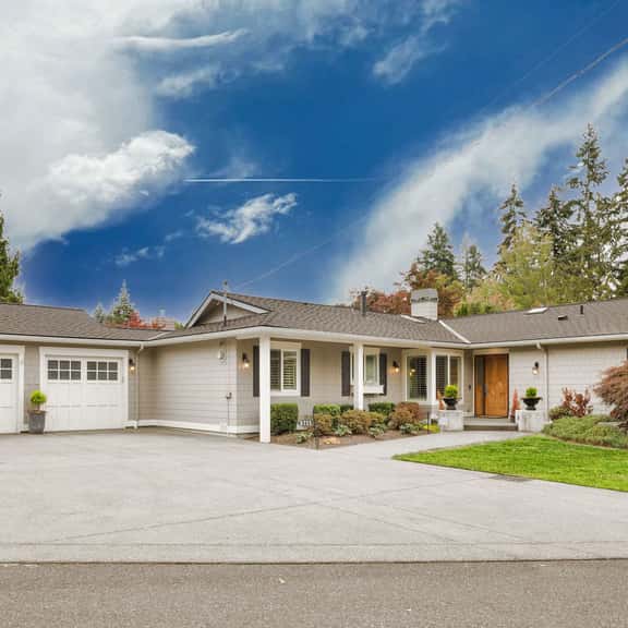 Medina Single-Level 3BR Home, Parks & Bellevue DT - Image 1