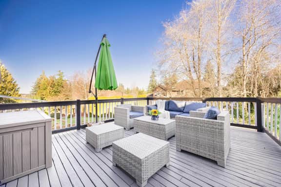 Brier 5BR Retreat w, Pool Table, Deck, Central AC 