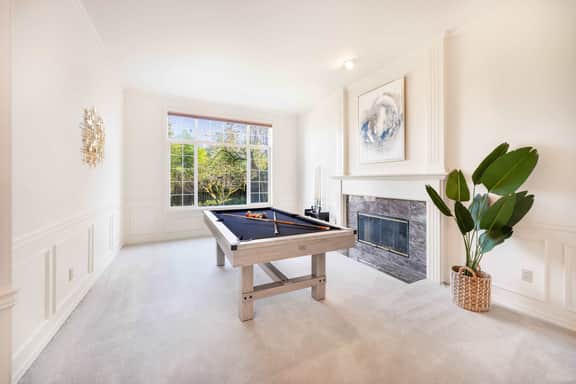 Brier 5BR Retreat w, Pool Table, Deck, Central AC 