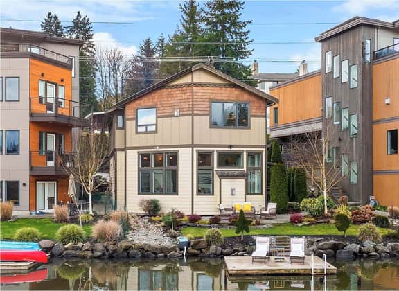 Lakeshore Serene Modern House, Dock, Billiard, Gym