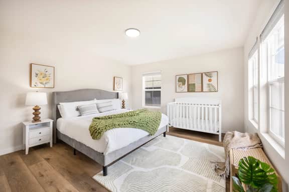 Newly Remodeled Hilltop 4B Retreat with Gym