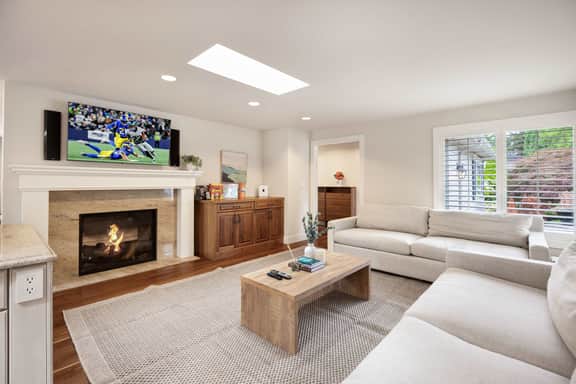 Medina Single-Level 3BR Home | Parks & Bellevue DT - Image 2
