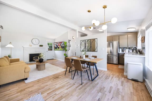 Modern Single-Level 2BR, Easy Access & Office